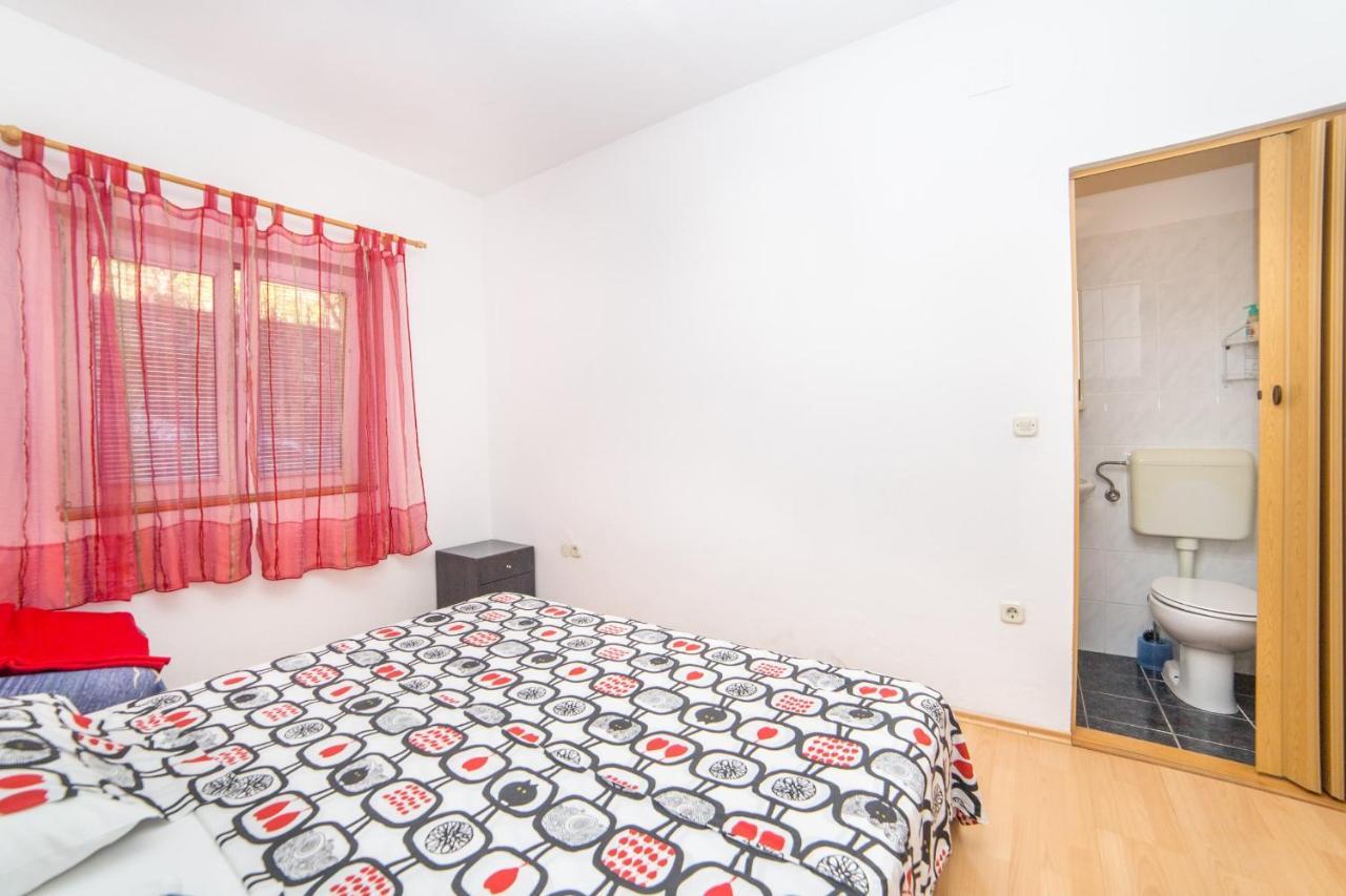 Apartment Jadranka Brist Εξωτερικό φωτογραφία