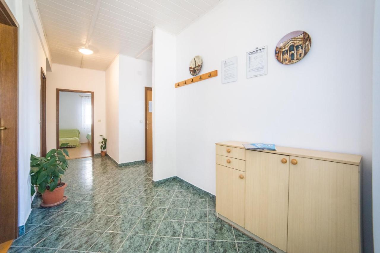 Apartment Jadranka Brist Εξωτερικό φωτογραφία