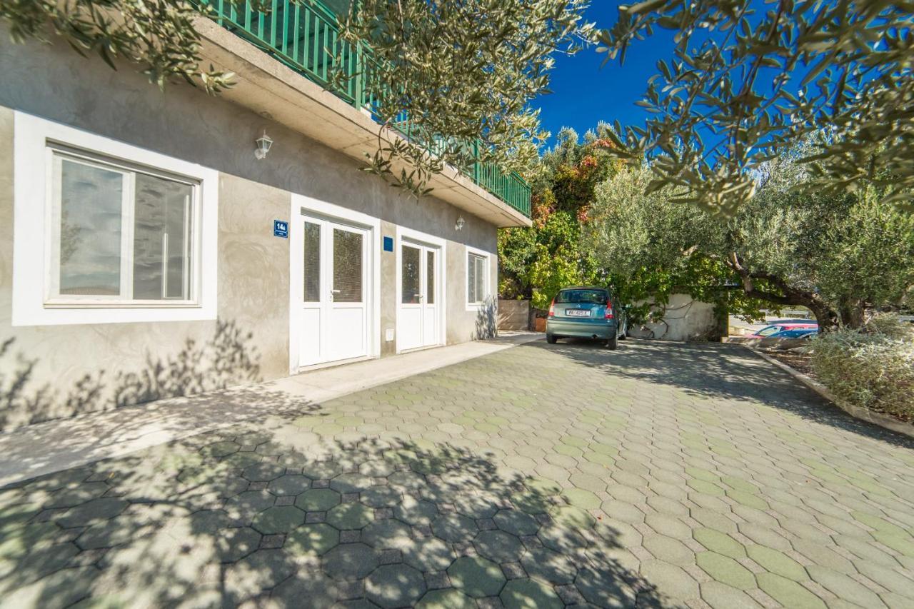 Apartment Jadranka Brist Εξωτερικό φωτογραφία