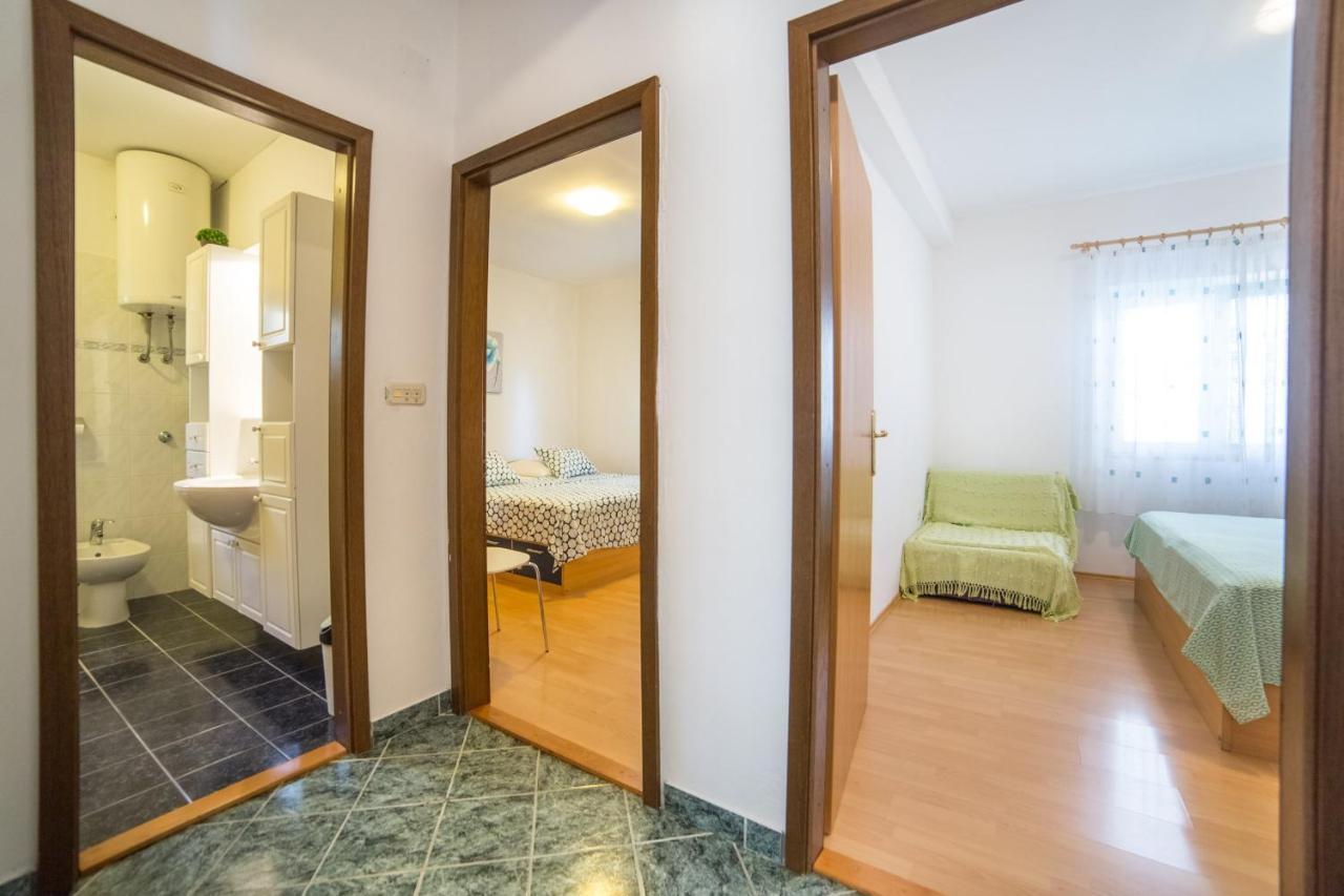 Apartment Jadranka Brist Εξωτερικό φωτογραφία